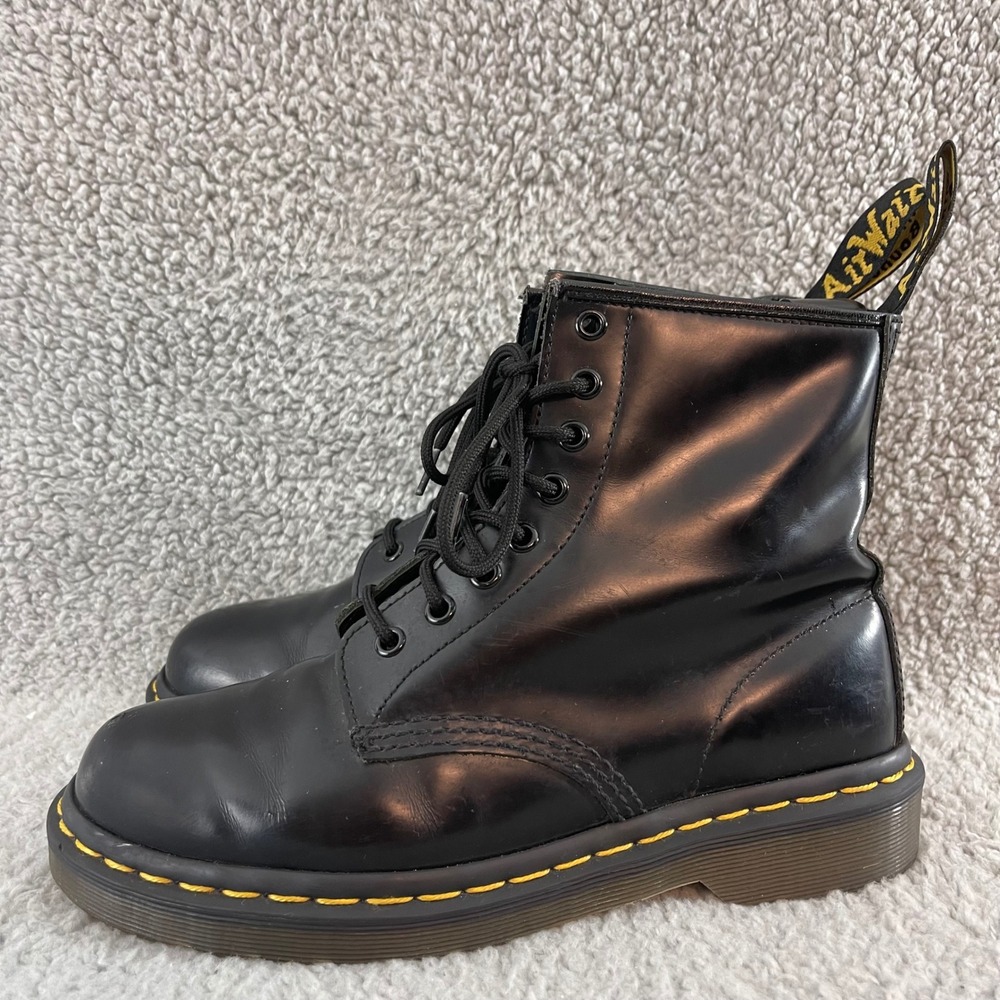 Dr. Martens 1460 Combat Boots Womens 8 Black Smooth Leather 8-Eye Lace Up Shoes